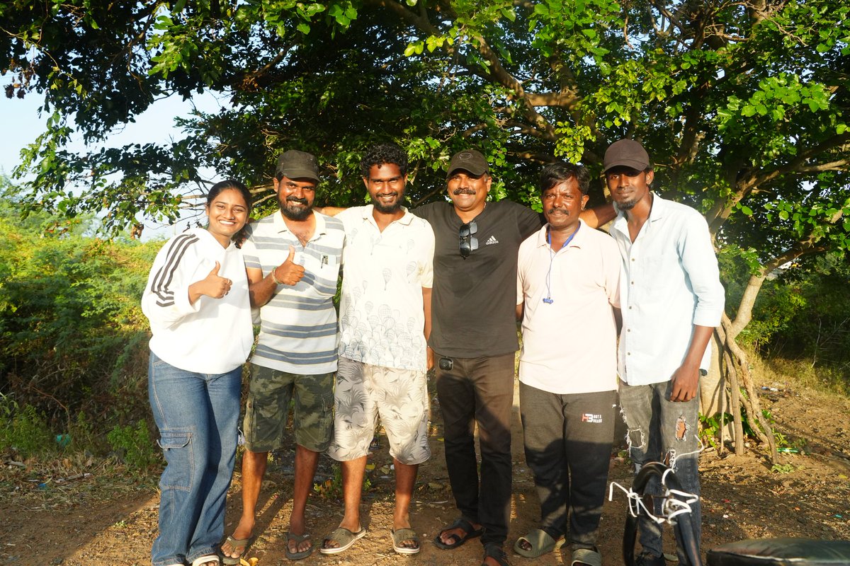 TharunVasudev's tweet photo. First schedule of Rameshwaram & Dhanushkodi completed with fabulous team and memories. #EnnaaVilai #SajeevPazhoor #Directionteam https://t.co/TZsvIpC6Re