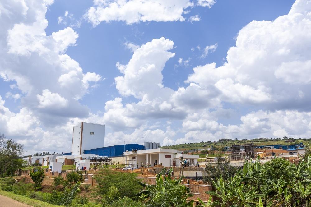 HopevineCast's tweet photo. The grand opening of @AlwaysInyange Milk Powder Plant in @NyagatareDistr is ready to commence. This significant development marks a huge leap for #Rwanda’s dairy sector! The plant ensures a stable market for all dairy farmers. #InyangeMPP #InvestInNyagatare #StayInNyagatare https://t.co/6vInP6Xl5C