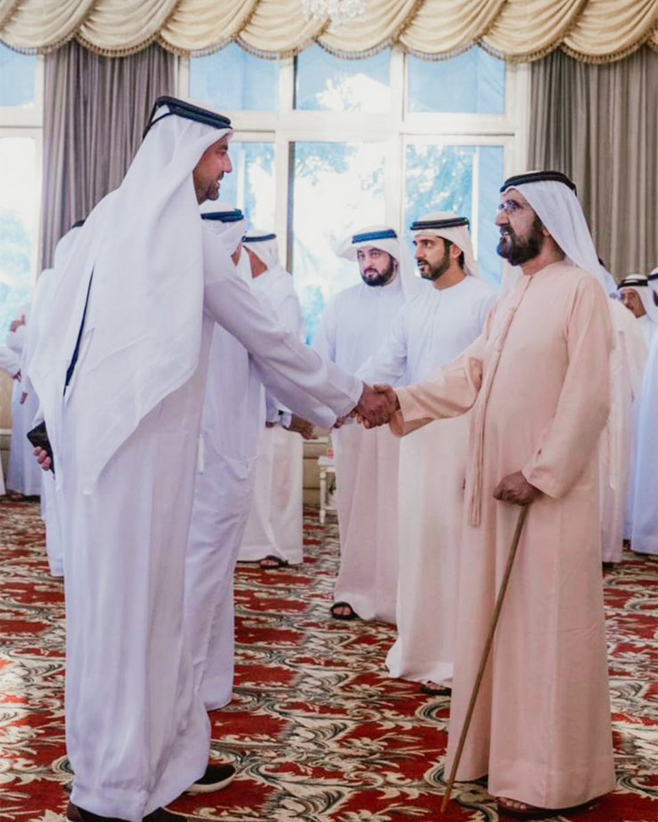 ahkhoory's tweet photo. تشرفت بالسلام على سيدي صاحب السمو الشيخ محمد بن راشد آل مكتوم نائب رئيس الدولة رئيس مجلس الوزراء حاكم دبي وسمو الشيخ حمدان بن محمد بن راشد آل مكتوم ولي عهد دبي نائب رئيس مجلس الوزراء وزير الدفاع والشيخ أحمد بن محمد بن راشد آل مكتوم النائب الثاني لحاكم دبي، نائب رئيس المجلس التنفيذي لإمارة دبي، وذلك في مجلس المضيف بدار الاتحاد بدبي.

@HHShkMohd 
@groupfazza