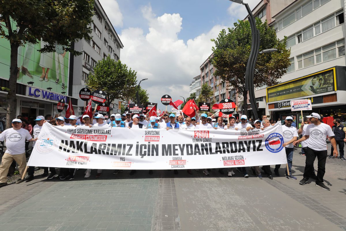 Enerji1sen's tweet photo. “Taleplerimiz İçin Bolu’dan Ankara’ya Yürüyoruz”
 
Meydanlardan Yollara diyerek başlattığımız bu eylemlemliliğimizde tüm kamu görevlilerimizi bekliyoruz. https://t.co/ZBa5d5lEOK