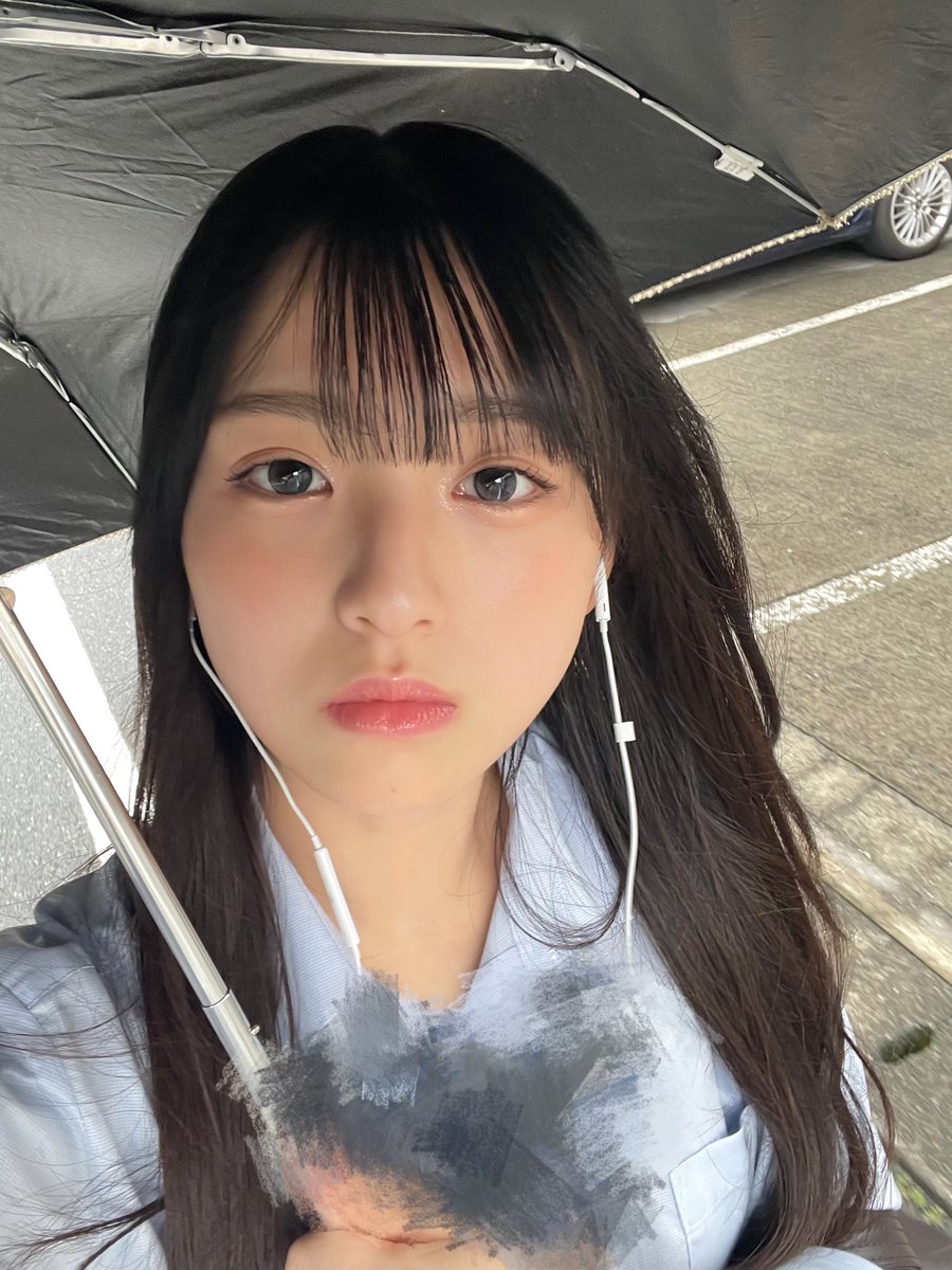 学校に行く時のわたし イヤホンは有線も好き🎧𓂃𓈒𓏸︎︎︎︎ #fjk