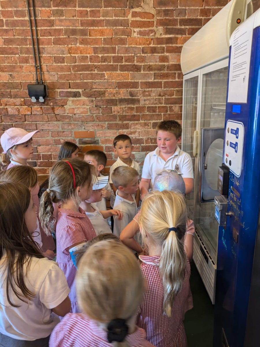 Mugginton CE tweet media