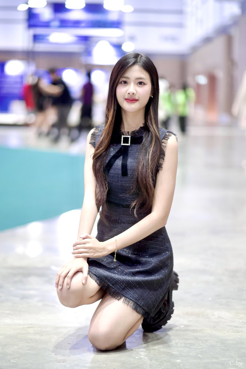 C_law__'s tweet photo. เธอน่ารักสวยเกินกว่าใคร~✨🖤 (6) 

#gygeenutkul 
#อว #อวแฟร์ #อวFair
#Futurethailand https://t.co/ZWzQLtDGmQ