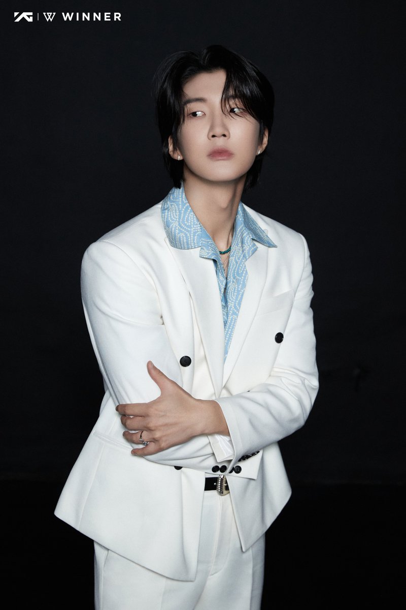 #HELLOINNERCIRCLE

승훈이의 다양한 매력을 담은
<딱 내 스타일이야 (MY TYPE)>
STORY FILM 비하인드가 도착했습니다! 🍞💙

Weverse와 Membership에서
각각 다른 사진을 지금 바로 확인하세요! 📸

#LEESEUNGHOON #이승훈 #HOONY
#딱내스타일이야 #MYTYPE #WINNER #위너