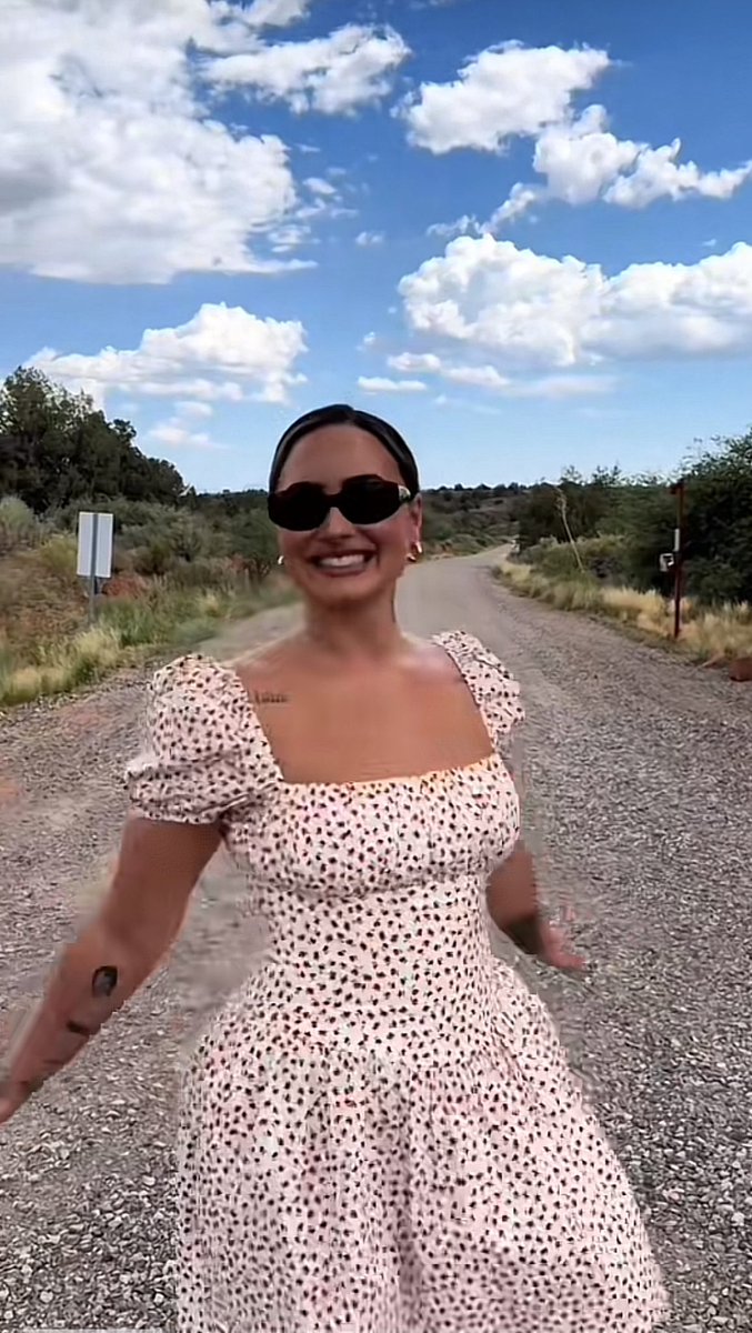 lovatoxcamilax's tweet photo. happy miracle day @ddlovato 🤍

Forever proud of you! You’re so loved and appreciated.

the world is so much better off with you in it.  forever thankful ❤️ https://t.co/9ODEWQffSL