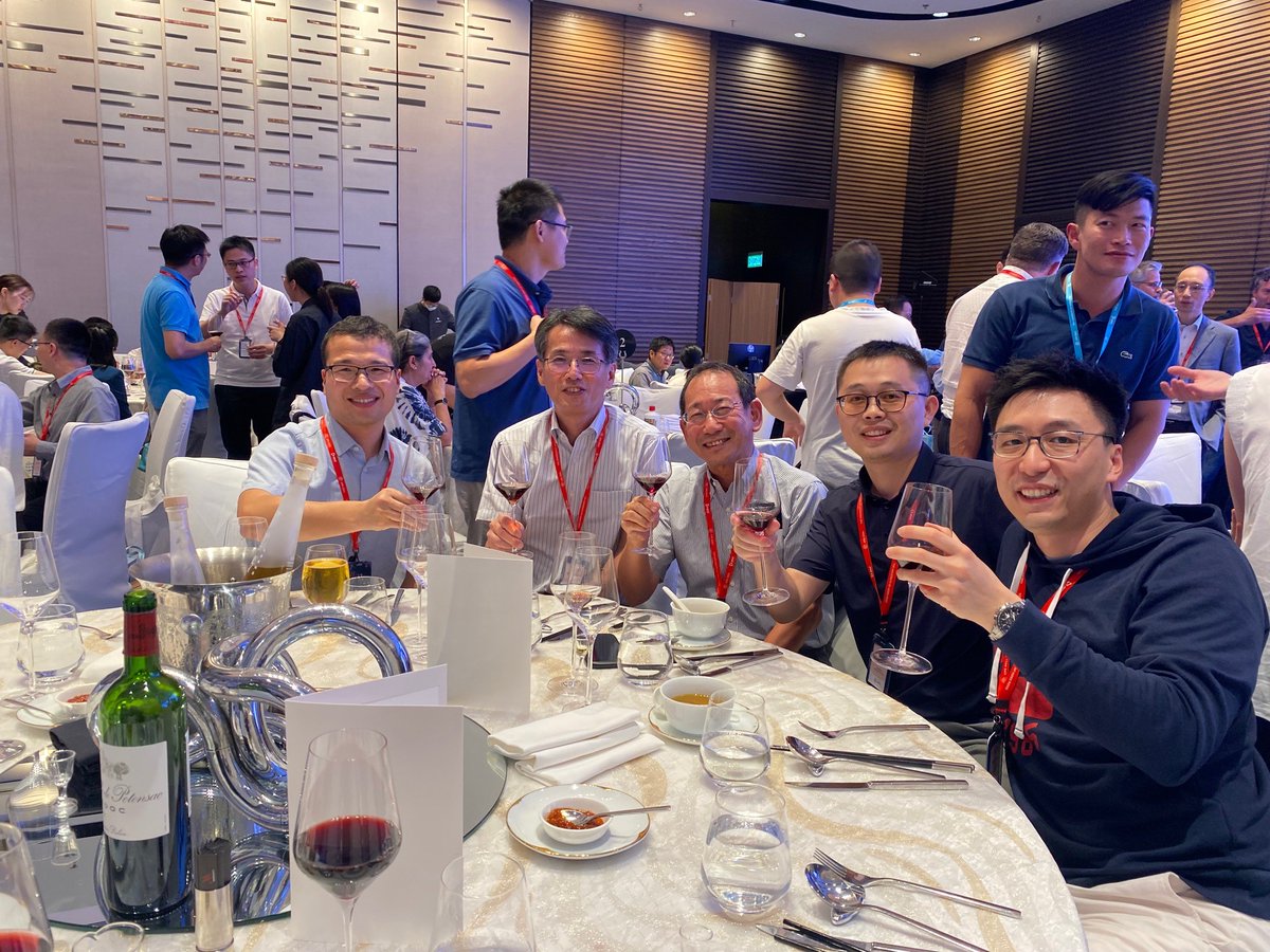 liu_xuyu's tweet image. Congratulations to our PI on being invited to present the lab&apos;s research on strokes at the 18th Chinese International Peptide Symposium in Hong Kong. Many thanks to Prof. Xuechen Li @LiXuechen_HKU and the organizing committee for hosting this outstanding event. 👏👏👏