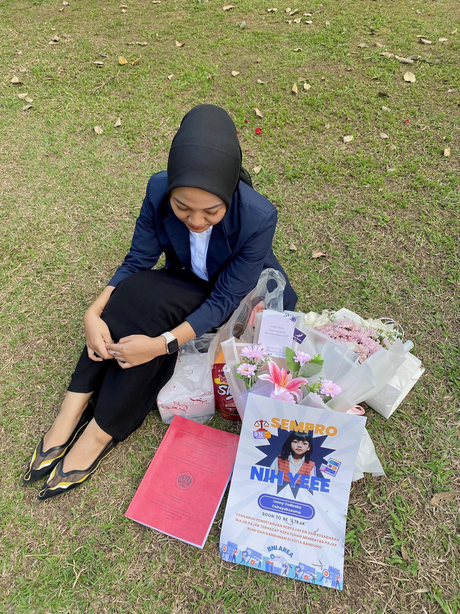 lonnyvdska's tweet photo. 15/07/24 berhasil melewati Sidang Usulan Penelitian! couldn't more gratefull!💗 https://t.co/UduRewrNYQ