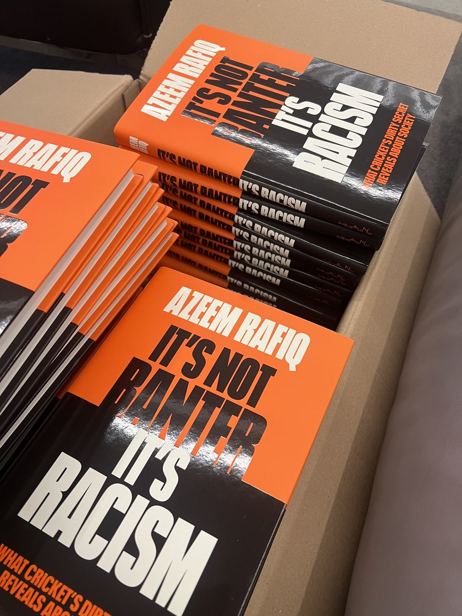 AzeemRafiq30's tweet photo. Fun signings this morning ✍️
Very humbling to get so many organisations ordering to learn more about why racism is never banter & the human effects of it
#Author #PublishedAuthor #Cricket #ItsNotBanter #Racism #Yorkshire #RacismInSport #RacismInCricket #AzeemRafiq #book https://t.co/S4LDYUNz0J