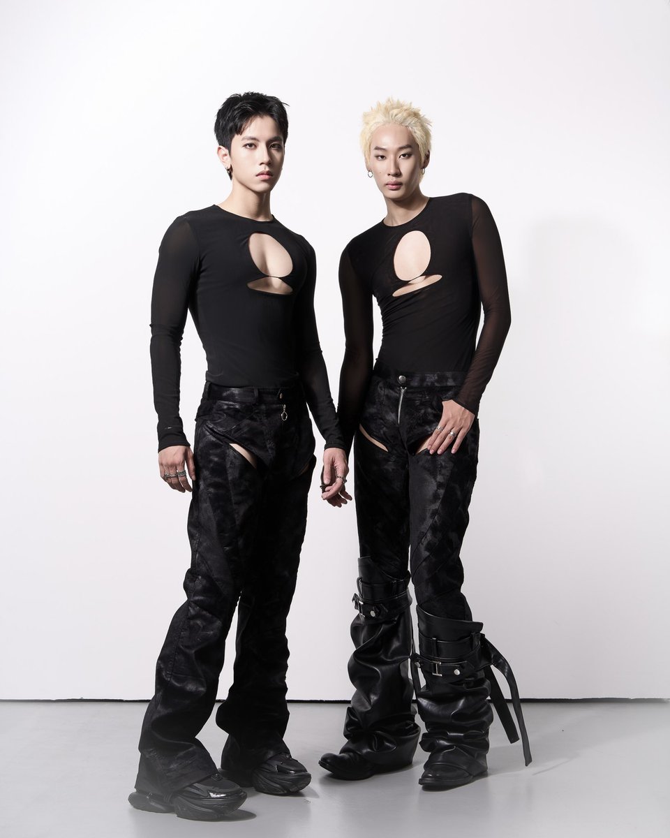 HEYDI No.8 _ for Men 🖤

___________________________
HEYDI TOWER ➿
• SHIPPING WORLDWIDE 🌏
• Instagram: instagram.com/heydi_tower?ig…
• Facebook: facebook.com/profile.php?id…
• Email: heyditower@gmail.com
• Hotline: (+84) 941 506 906