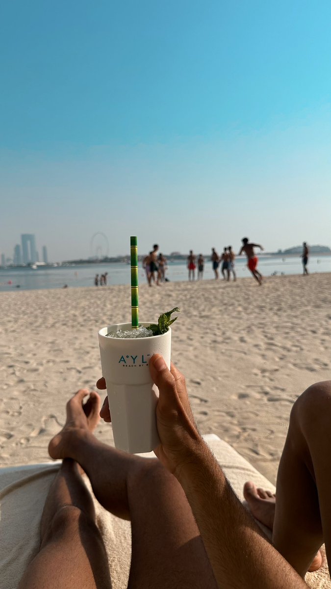 whyebk's tweet photo. Sunny Day in Dubai ☀️🍉 https://t.co/afJHuyuIgG