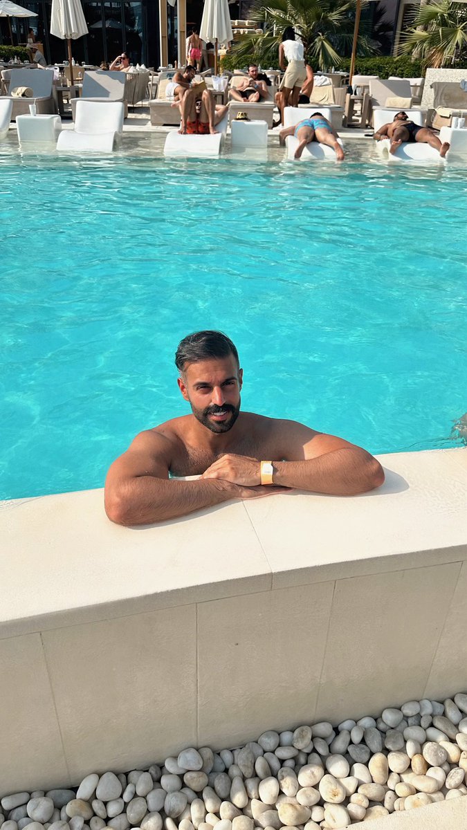 whyebk's tweet photo. Sunny Day in Dubai ☀️🍉 https://t.co/afJHuyuIgG