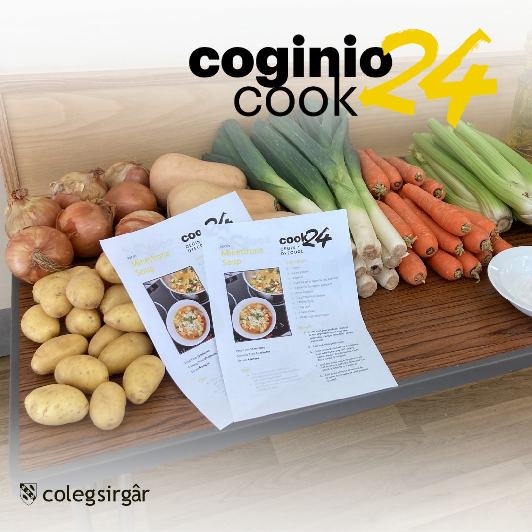 Cook24Cymru's tweet photo. Pwy sy'n dweud na allwch chi fwyta'n iach ar gyllideb? 🍎

Mae maeth yn rhan bwysig o goginio, a gall ein cogyddion #Cook24 eich helpu i ddysgu sut i wneud bwyd blasus, iach sydd yn sicr o fewn eich cyllideb siopa! 👛🍌

Dysgu mwy ⬇️
https://t.co/NXurolSV1P https://t.co/XfE4zulF9g