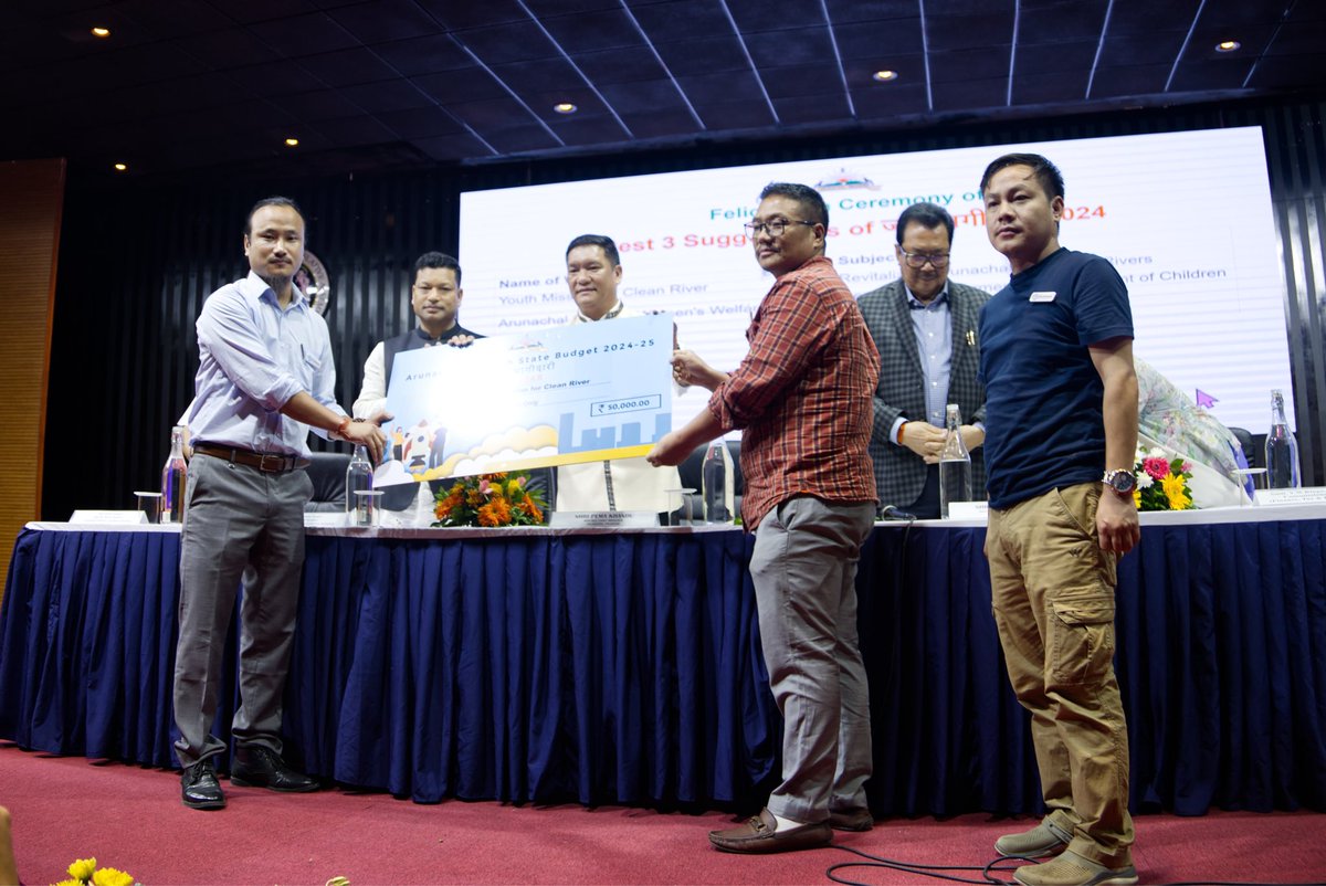 PemaKhanduBJP's tweet photo. Attended the felicitation ceremony of best 3 suggestions of Jan Bhagidari 2024-25, where we honoured their contributions in preparation of this year’s budget. 

1. Youth Mission for Clean River - Revitalizing our rivers 
2. Arunachal Pradesh Women's Welfare Society - Gender empowerment and supporting women's welfare 
3. Boken Jempen - Clean and green environment 

Also launched the website for the Arunachal Budget 2024-25: [https://t.co/JCJ35nMlUI]
