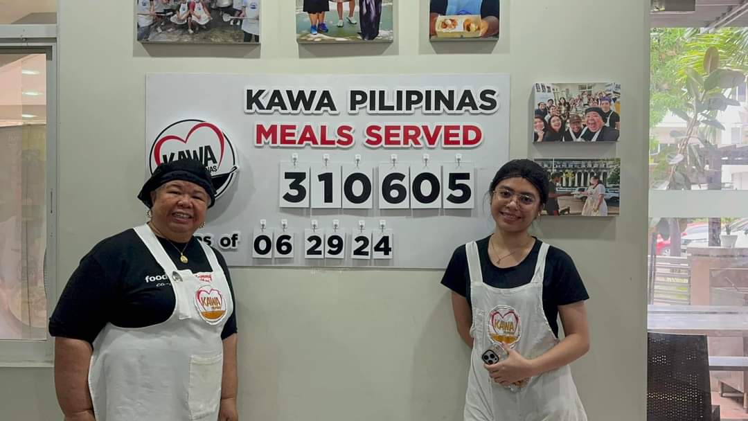 Syjphfanbase's tweet photo. Kawa Pilipinas will be distributing hot meals/food packs for the victims of widespread flooding caused by #CarinaPH . You may want to share a little help thru their payment portals. [BPI, BDO , PayPal]  Any amt will go a long way. Tysm🥰

https://t.co/laIgDsfT4z https://t.co/a4njJobU8g