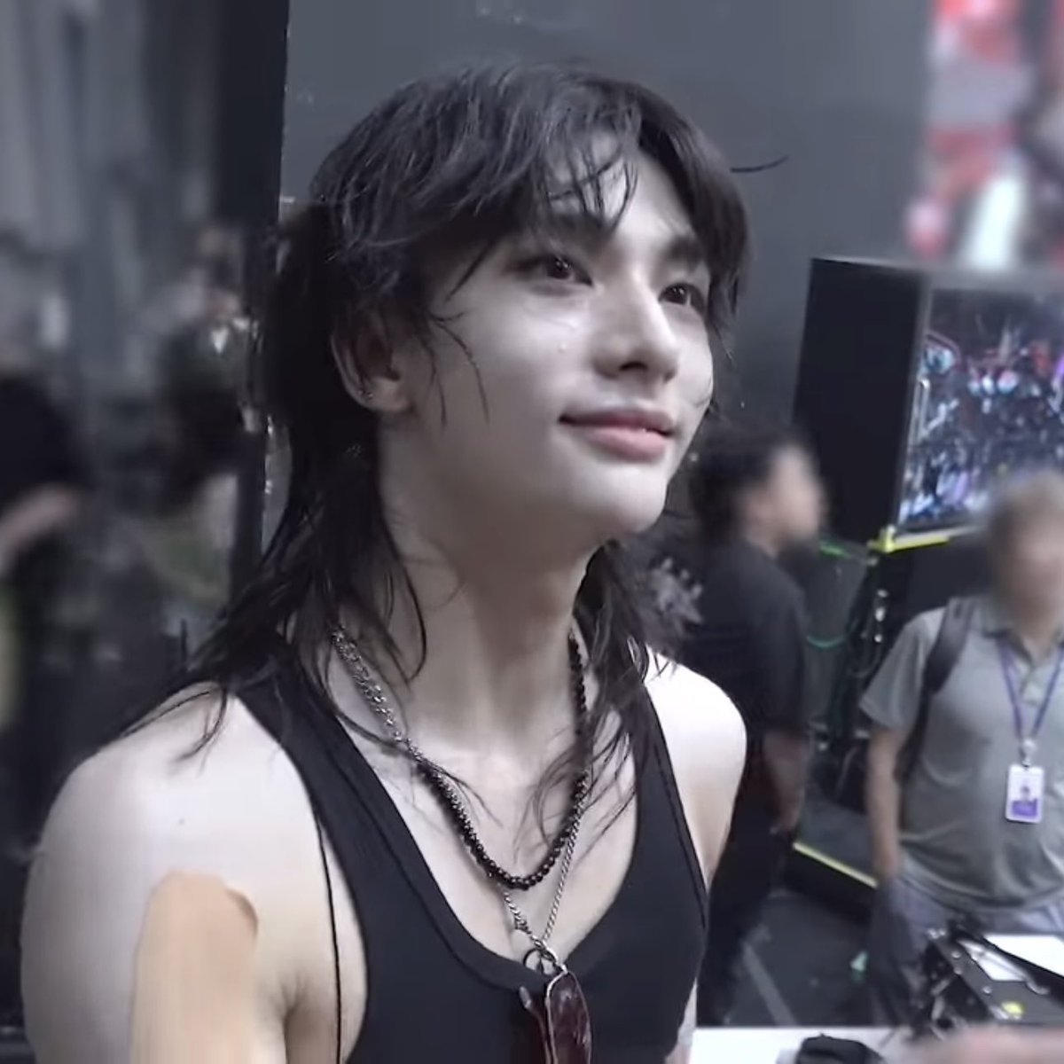 hyunjin pics tweet media
