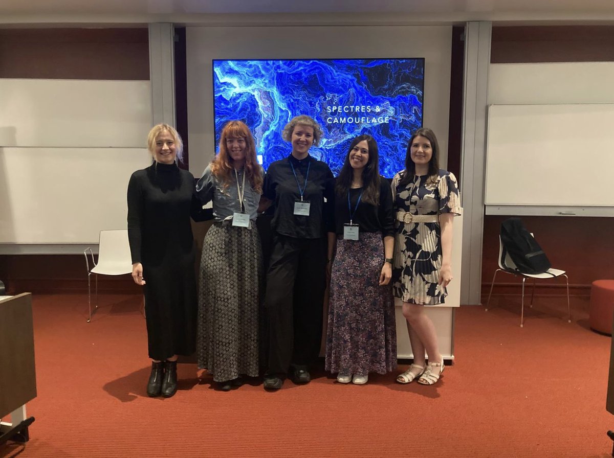 We loved spending time with friends of the #SpectresAndCamo project during our panel at #EASST4S2024. <a href="/ERC_Research/">European Research Council (ERC)</a> 

Brilliant discussions around the evolution of silencing and camouflaging, from the social to the technological. 
<a href="/STSeasst/">EASST</a>