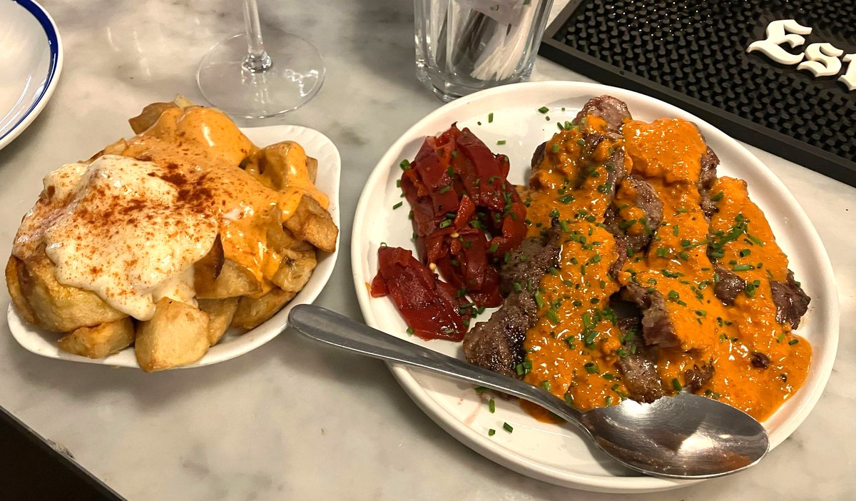 RenoirGuides's tweet image. #London #southlondon #tooting excellent #tapas last night at The Little Taperia @littletaperia  tortilla de camarones - Patatas Bravas - presa Ibérica