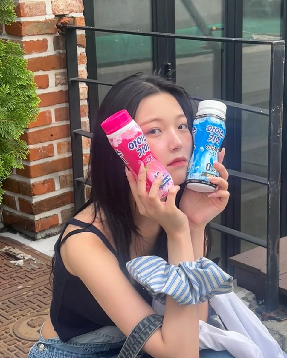 fiq_D_flover's tweet photo. [🍯 jiheonnibaek] -Instagram Update-

Assa!! 🥹 ICEGUY Zero is out💕

#ad #ICEGUY #ZeroCalorie #ZeroSugar

#백지헌 #BaekJiheon
#fromis_9 #프로미스나인
@realfromis_9 https://t.co/IsiLw9ephL