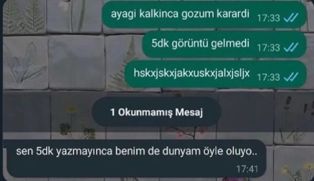 manitayayolla's tweet photo. Aşk böyle bir şey mi https://t.co/mrRUG0wxfV