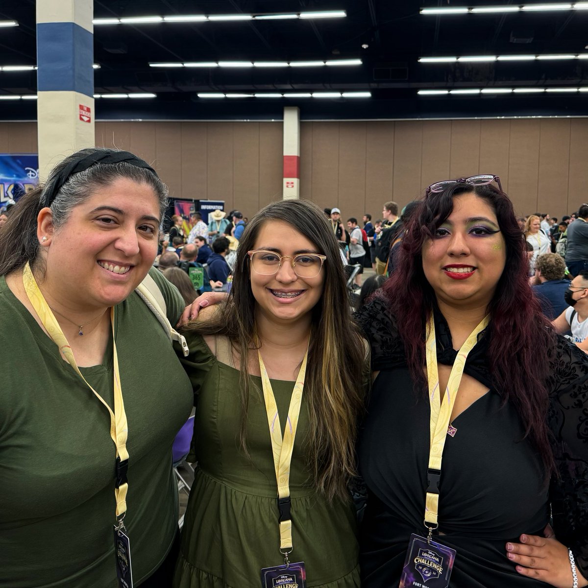 enchanted_kim99's tweet photo. @Love2Lore excitedly had their first DLC, way more photos and stories to come!
I'm so happy I got to meet so many wonderful members and was one of the representatives for the competitive team this last weekend 🥰
#love2lore #DisneyLorcana #disneylorcanachallenge https://t.co/8dLW9tAGXO