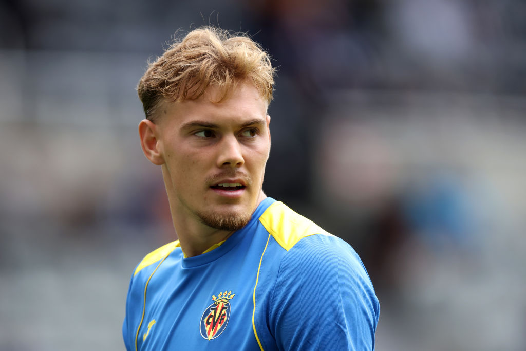 FabrizioRomano's tweet image. 🚨🔵 EXCLUSIVE: Chelsea send first bid in the region of €20m to Villarreal for Filip Jorgensen!

It follows talks on player side as revealed earlier this week; he’s on the list as potential new GK for Maresca.

Jorgensen, keen on the move.