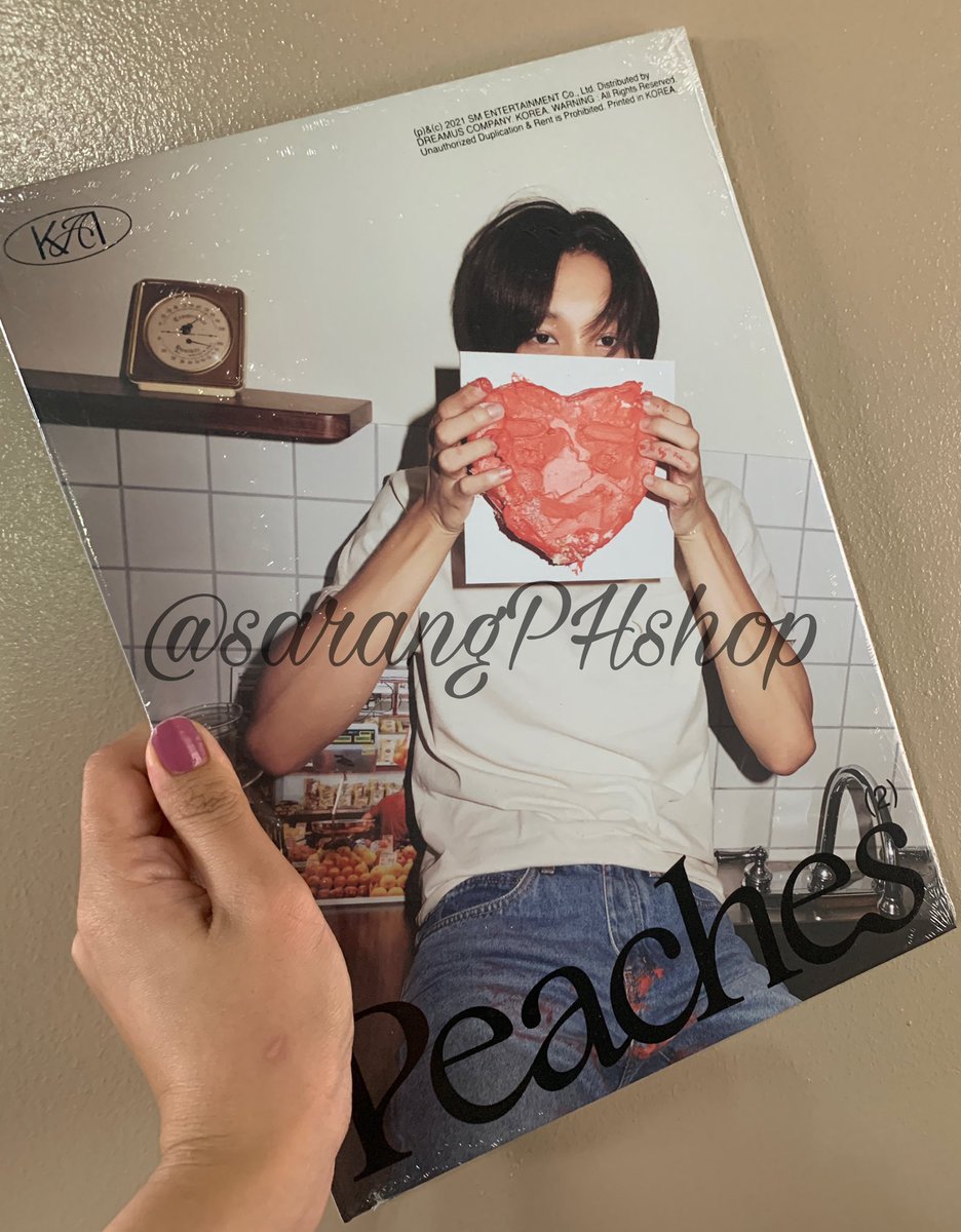 sarangphshop's tweet photo. WTS/LFB 

KAI PEACHES SEALED ALBUM 

PB version - Php 400 
Digipack version - Php 300 

DM or comment to avail. 

Rfs: decluttering 

Tags: KAI EXO https://t.co/PDakdgxEJA