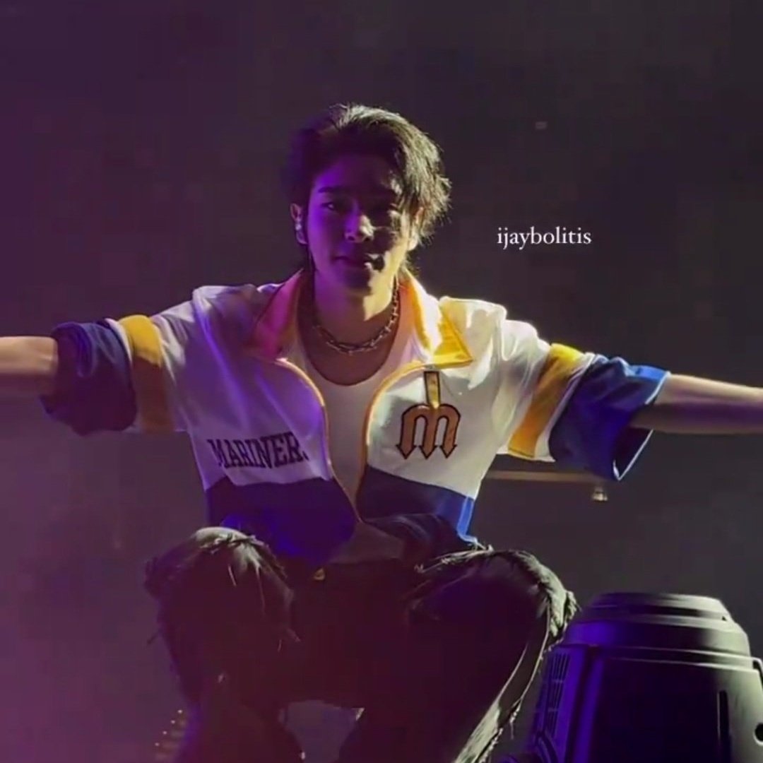 mr. hug fairy is so adorableeee