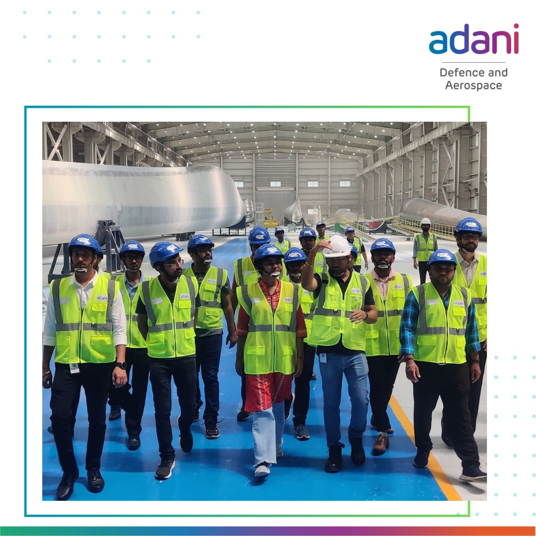 AdaniDefence's tweet photo. Welcome to our CADRE Program campus hires, bringing fresh perspectives and talent to our team and work alongside experienced professionals.
We are proud to have these new Adanians join us in our mission of nation-building!
#NewBeginningswithAdani #HelpingBuildASecureNation https://t.co/4c632Z90PL