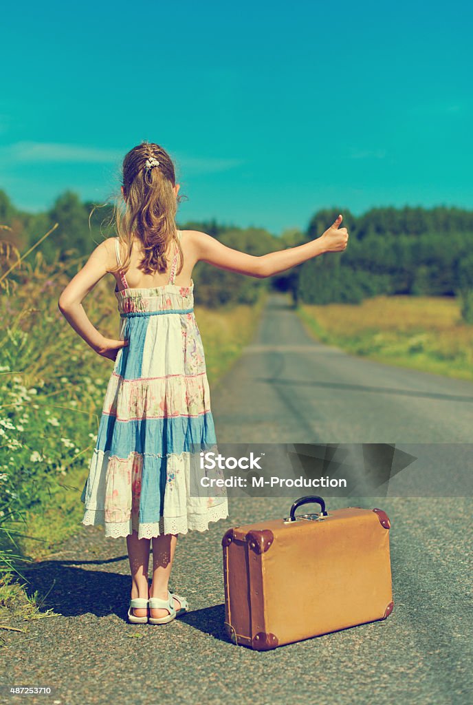MichealBackus's tweet photo. @TaraBull808 No uber!! We had hitchhiking.
Imagine trying that today...😂🤣 https://t.co/MOXrHWbSts