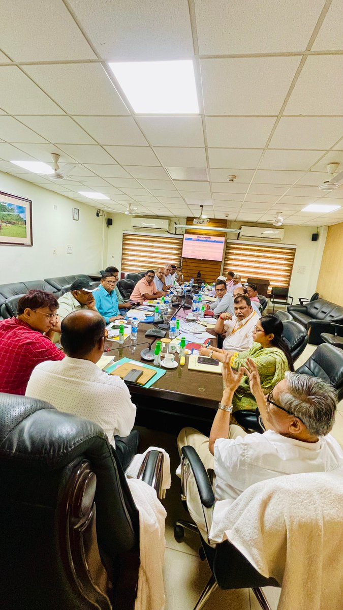 bsbb_bihar's tweet photo. State Biodiversity Plan Framework Document तैयार करने के लिये कृषि, पशुपालन एवं मतस्यिकी, पर्यावरण एवं वन विभाग के मनोनीत पदाधिकारियों तथा इन विषयों के अनुसंधान और अकादमिक संस्थानों के विशेषज्ञों के कार्यदल की पहली बैठक 23.07.2024 को सम्पन्न हुई। #BSBB https://t.co/CKIw4MwNX4
