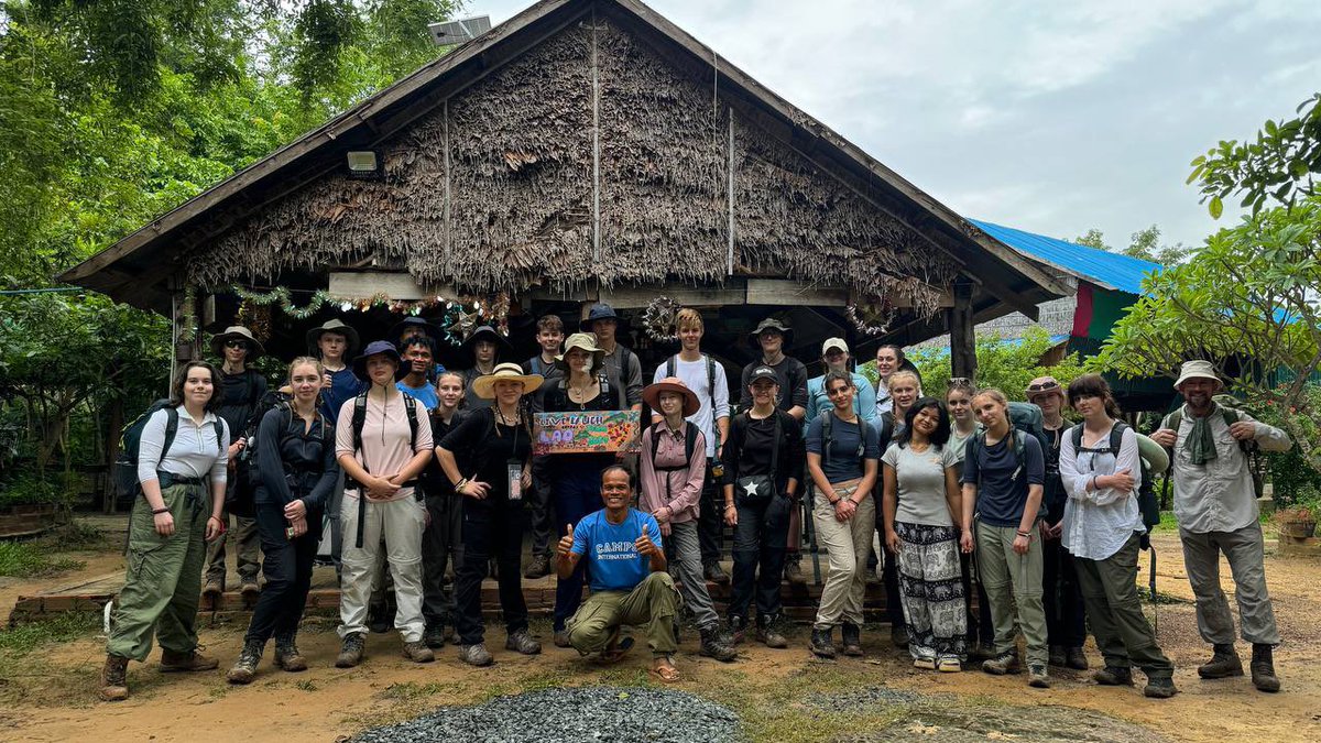 CampCambodia's tweet photo. Students #TeamTonsay say goodbye to #campBengMealea and get ready for trekking on Kulen mountain ⛰️🥾 🌿🌿
#Dosomethingamazing
#Campseffect 
@CampsInt https://t.co/eVrQ5DKY72