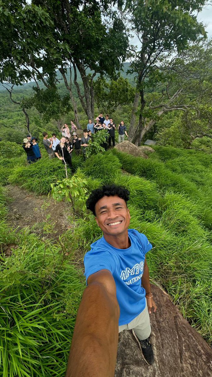 CampCambodia's tweet photo. Students #TeamTonsay say goodbye to #campBengMealea and get ready for trekking on Kulen mountain ⛰️🥾 🌿🌿
#Dosomethingamazing
#Campseffect 
@CampsInt https://t.co/eVrQ5DKY72