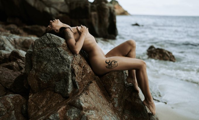 Where the sea meets the soul 🌊✨ https://t.co/5CGmLUH2Ng<a href="/tag/mvsales"class="tags"><span>#mvsales</span></a>