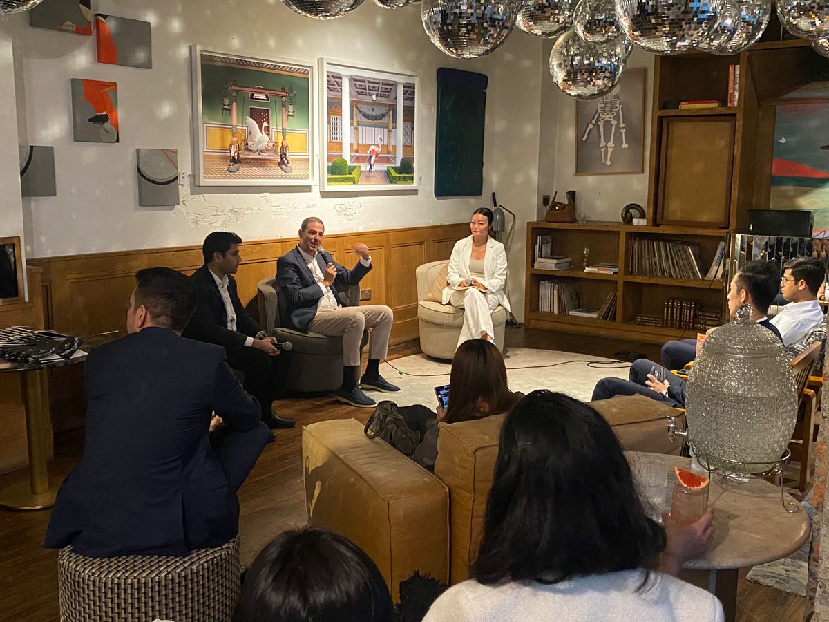JRotbartCO's tweet photo. +852 2104 9233    (Hong Kong) 
+65 6980 2968      (Singapore) 
+63 966 957 5118  (Philippines)  
+1 778 834 1207     (Canada)  

#events #networking #wealthindustry #wealthmanagement #privatewealth #SouthAsia #Asia #Singapore https://t.co/V0xMnvlAJW