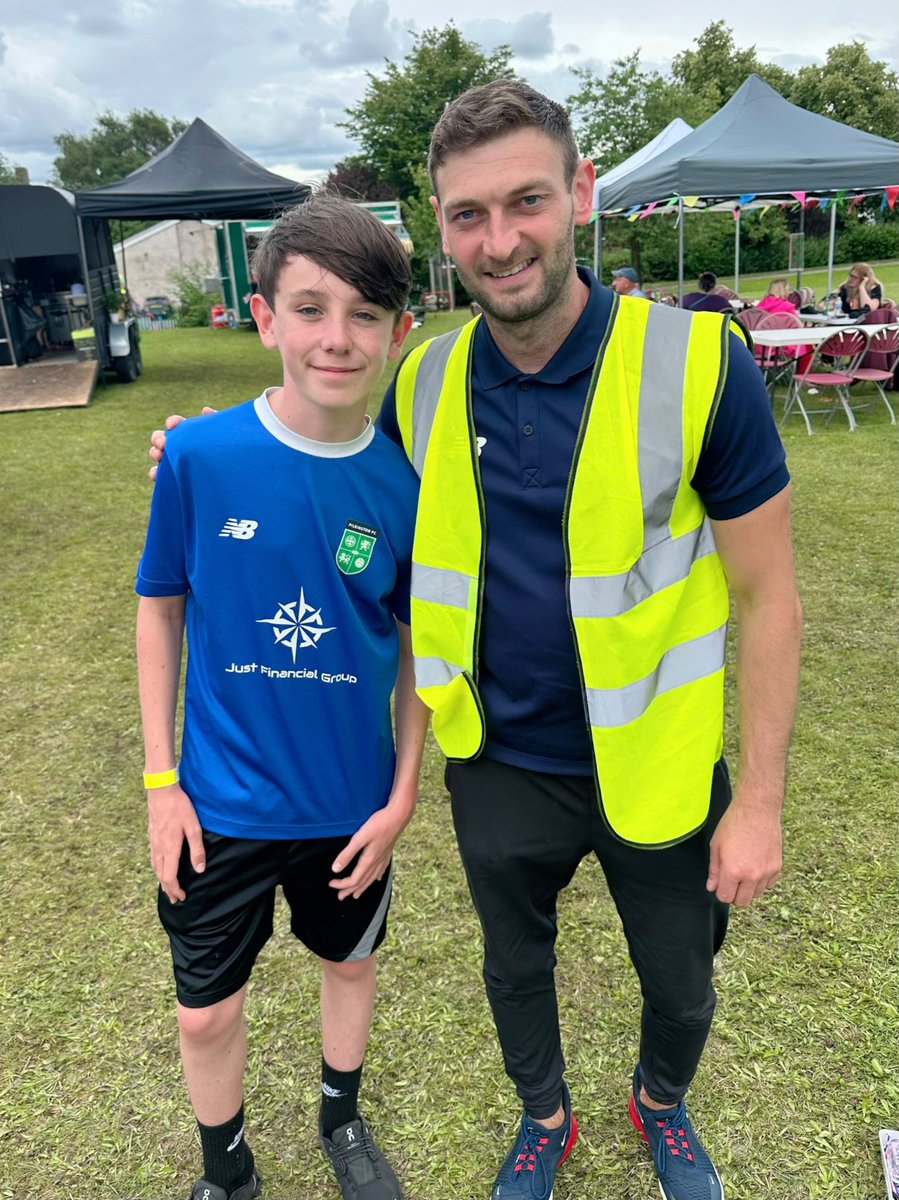 Good to see some of the <a href="/PilksFCjuniors/">Pilkington FC Jnrs</a> down at Hfest last Saturday. An event which raised over £6,000 for Willowbrook, Park farm, Rainford High and young People around the community 💚🧡