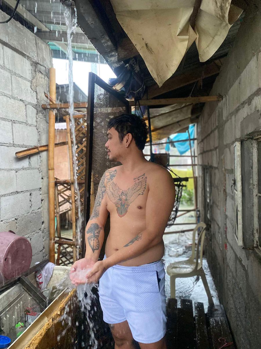 Ednalagim11's tweet photo. Kapag malamig ano masarap kainin🤭🤭🤭 https://t.co/FFgttheAQo