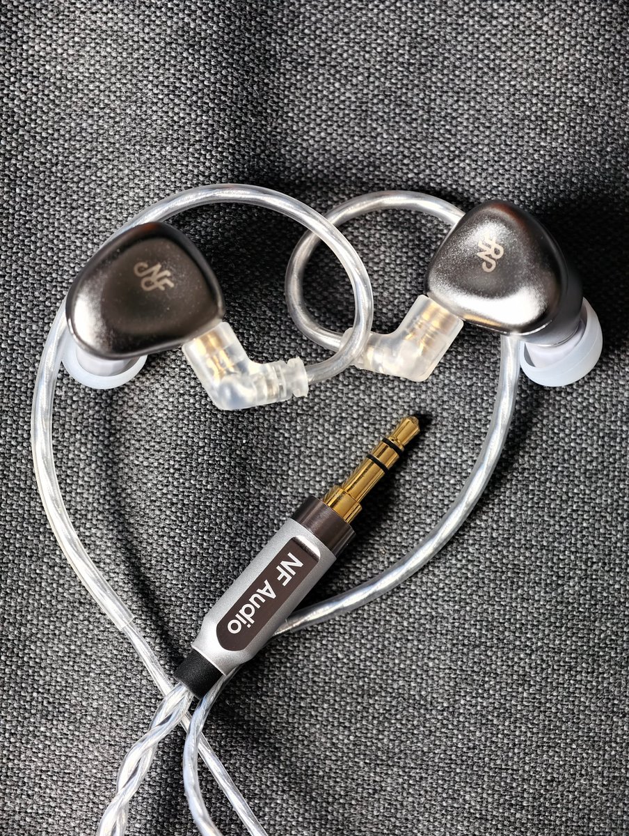 nfacous's tweet photo. Feel the Soul of Music - From Warm to Bright, the RA15 takes you through the limitless possibilities of music.🎵
#nfaudio #nfacous #RA15 #audiophile #music https://t.co/M1jFLR3lO7