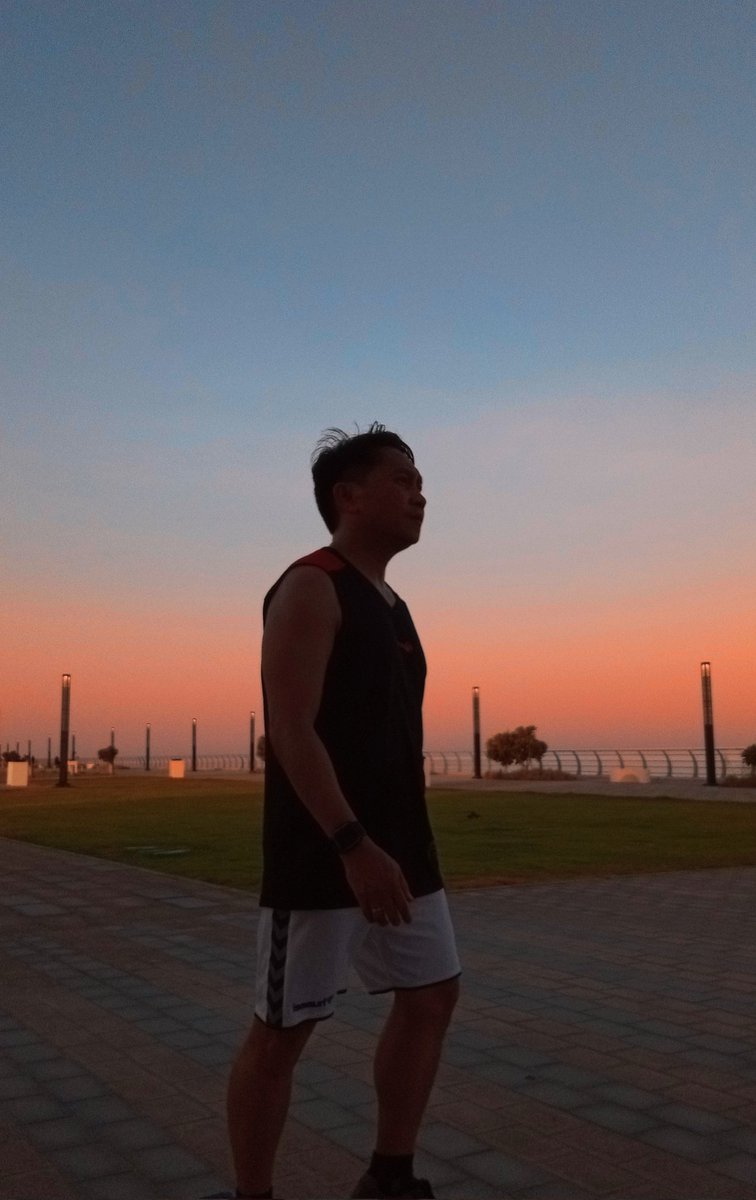 juliusbariso's tweet photo. Dusk
#mondayrun https://t.co/BXqt6x0gbw