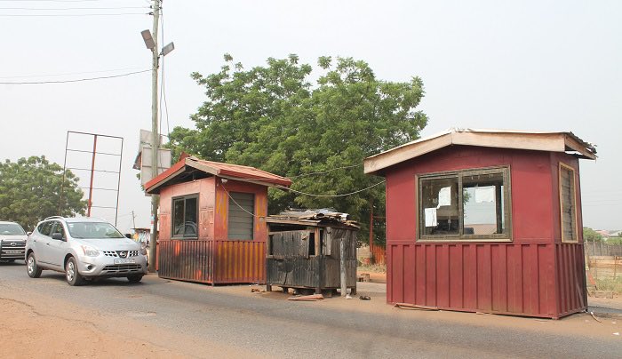 Henry_Emileo's tweet photo. Toll booth was replaced with E-Levy. There is going to be re-introduction of toll booth in addition to E-Levy. What is your take on this decision by the government??
#CancelTheDebt #CancelElevy #sheldon #sated https://t.co/pLGDmslsb9