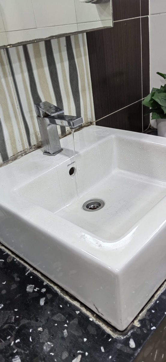 PoliticCocoNut's tweet photo. Sultan Alan Shah Airport, Ipoh. Ladies toilet rosak at least since 15th July. The other cubicle, cannot flush. Busuk! No TP. Tap cannot turn OFF. @visitperak @MY_Airports https://t.co/hfAJ3gQVP0