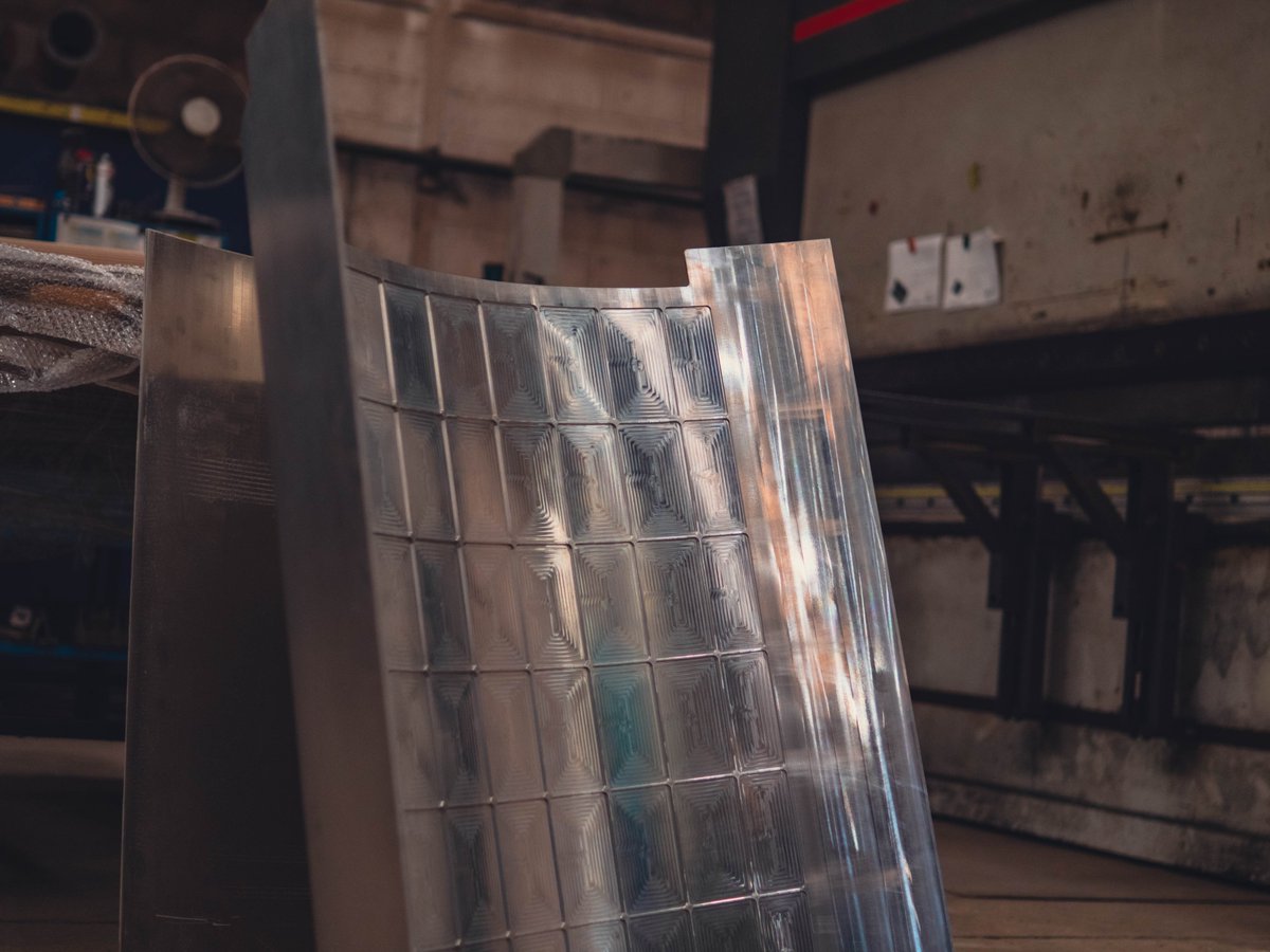 Latitude_eu's tweet image. [Technical excerpt] Our teams are developing Zephyr keeping #Production requirements in mind 🏭🚀🚀🚀 We&apos;ve tested &quot;progressive bending&quot; and &quot;rolling&quot; with partners to form LOX &amp;amp; RP1 tanks for our #Launcher I Key steps for high-cadence #LaunchSolutions for #SmallSats 🛰️🌐✅