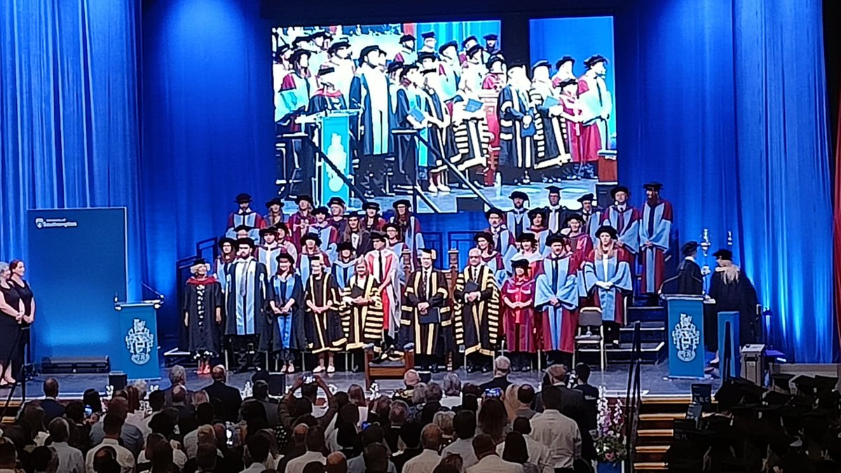 SotonDClinPsych's tweet photo. It was a very special day yesterday, watching our 2020 cohort graduate. They had a unique training experience, starting during a global pandemic! They showed strength &amp; resilience &amp; we couldn't be prouder to see them officially graduate as Doctors of Clinical Psychology! 🥂 https://t.co/7KtMmWWqT5