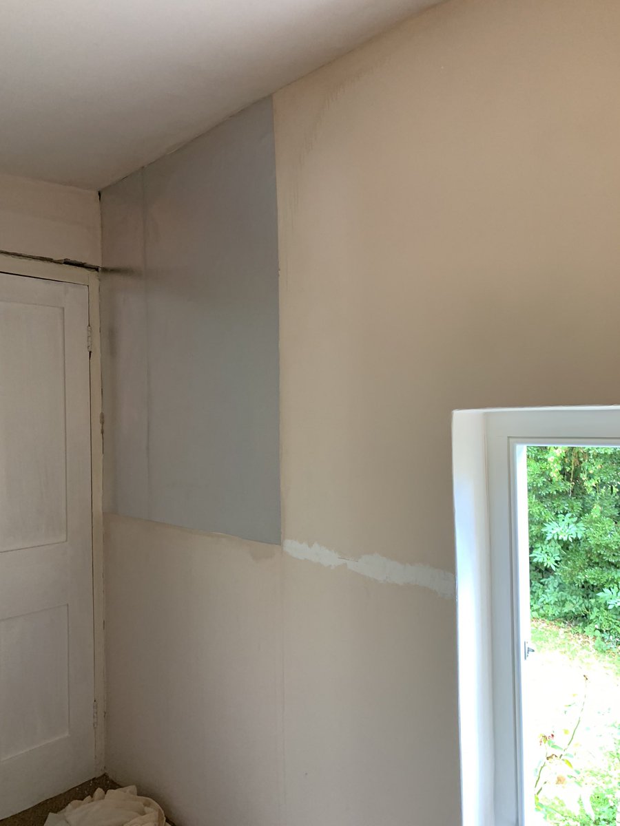 Here’s a great before and after of a wall with historic damp problems treated with <a href="/Wallrocklining/">Wallrock</a> damp foil and over lined with fibreliner 75 - less than £75 of materials for a long term solution and no more discolouration 😍👌🏾