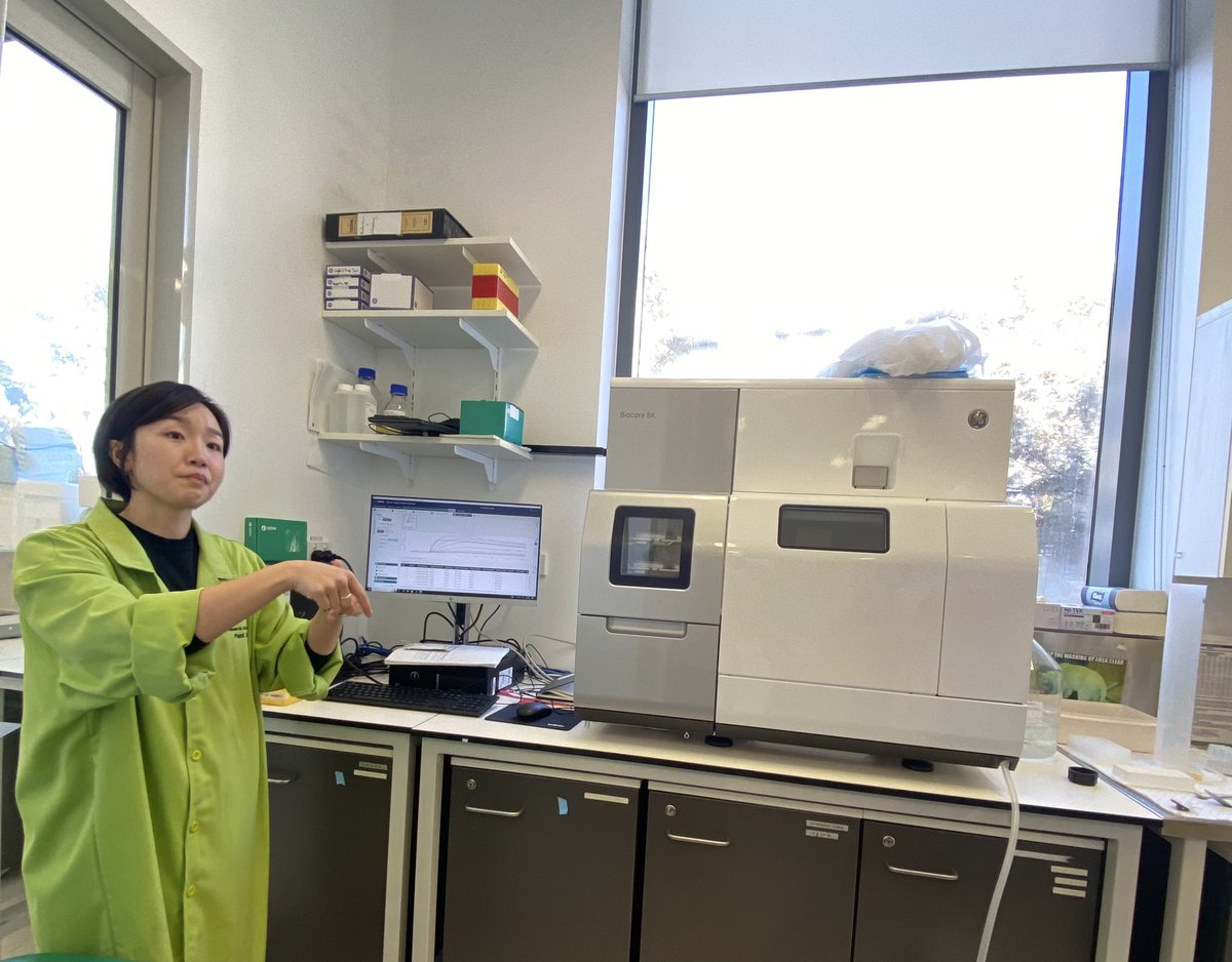 JpmNg's tweet image. Day 2 of @Cytiva #AKTA and #Biacore user training day and morning tea at @ANU_RSB_BSB #SPR #binding #kinectics #protein #purification #chromatography #FPLC