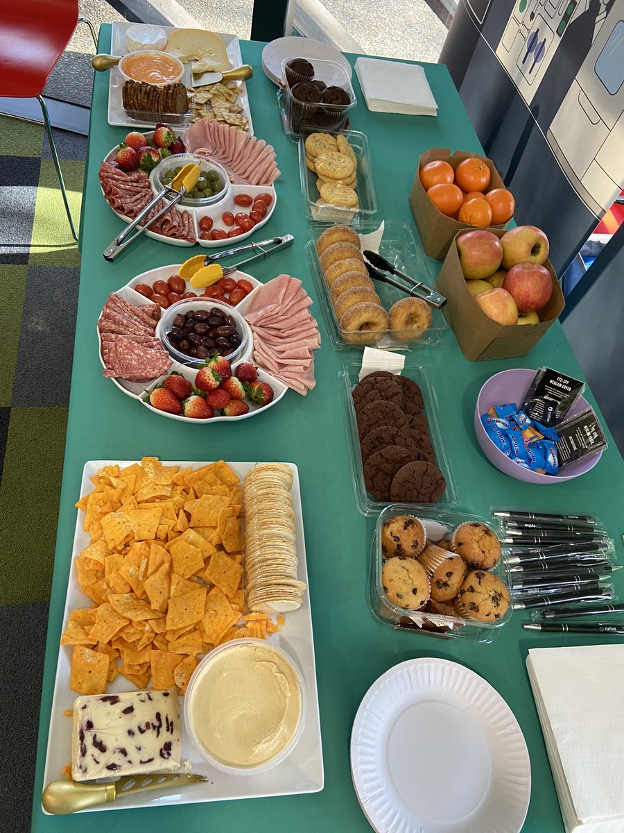 JpmNg's tweet image. Day 2 of @Cytiva #AKTA and #Biacore user training day and morning tea at @ANU_RSB_BSB #SPR #binding #kinectics #protein #purification #chromatography #FPLC