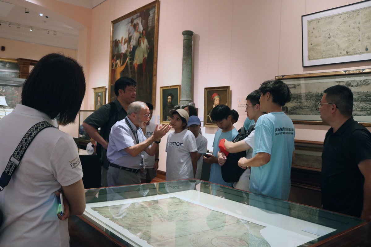 FundacionEcomar's tweet photo. ¡Día en el @Museo_Naval!
Estudiantes del proyecto de la Fundación Samaranch asistieron a la Master Class Azul de @TZabell  Aprendieron sobre reciclaje y disfrutaron de una visita guiada inolvidable.
Cultura y sostenibilidad, de la mano. 
#somosazules #cultura #sostenibilidad https://t.co/qm0LvH0ryw