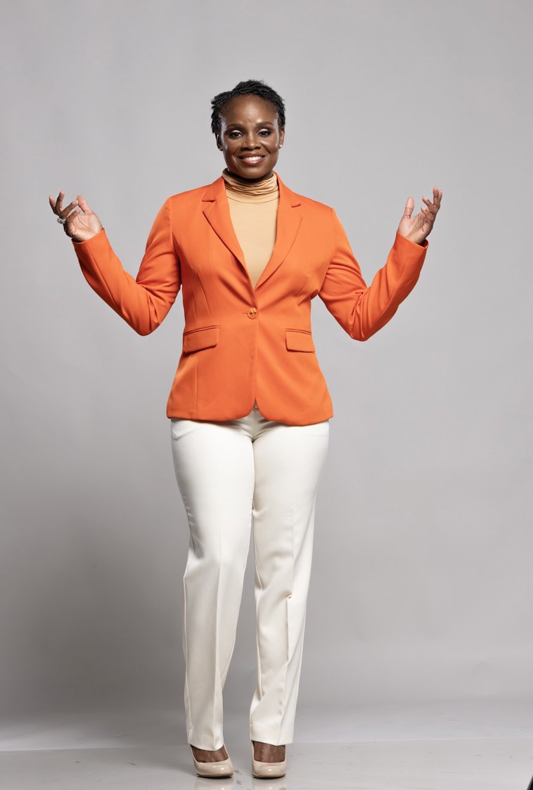 crystalshespeak's tweet photo. 🦁It’s my birthday! I embrace my role as a trailblazer, legacy builder, disruptor, and advocate. Cheers to another year of growth, resilience, and endless possibilities! -Move Something &amp; I’ll see you beyond the climb! #Birthday #Empowerment #Motivation #women https://t.co/uCfRryFWPQ