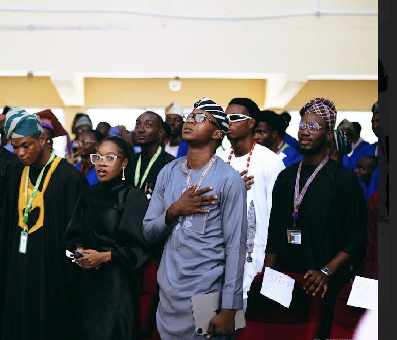 _Ro_bor_'s tweet photo. Honored to have sworn my oath as the 40th Futa Student Union Welfare Director with my fellow executives on 22nd July 2024. Ready to champion student well-being and create positive change. #FUTA #StudentUnion #WelfareDirector #Welfareservantleader #Futasu https://t.co/2vYWPaUEtu