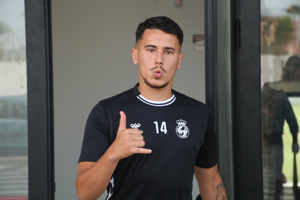 RBL1912's tweet photo. Empezando el día con alegría 😁🤙🏽 https://t.co/FsqrR1CyTw