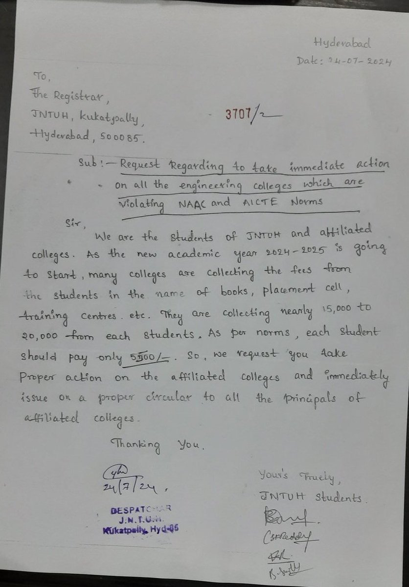 examupdt's tweet photo. A representation was given to the Registrar sir of Jntuh regarding the irregularities done by the colleges and colleges collecting extra fees in the name of books,labs etc., Hope some positive action will be taken soon https://t.co/Y6LpnikVtQ